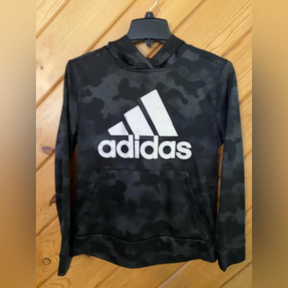 Adidas boys 14 long sleeve hooded sweatshirt black (o22)